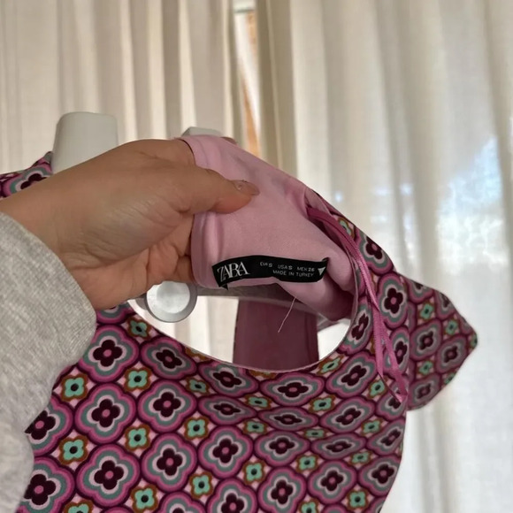 Zara Pink and Green Retro A-line mini dress with cut-out back - Picture 3 of 5